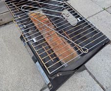 Folding bbq