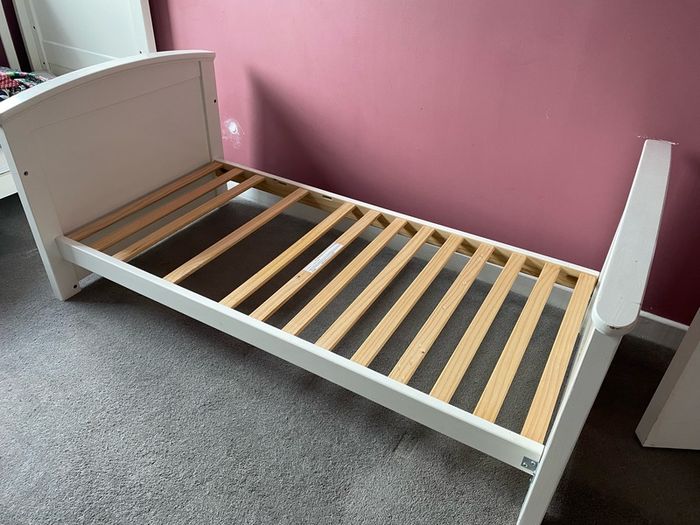 Silvercross Ashby Cot / Bed