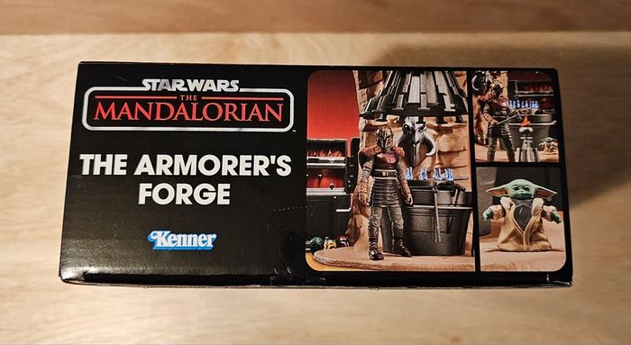 Star Wars The Armorer's Forge 3.75" Scale New & Unopened