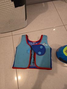 Swimming vest