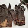 Rare WW2 RAF special duties aircrew grouping of Mk viii flying goggles and leather flying gloves Image 6