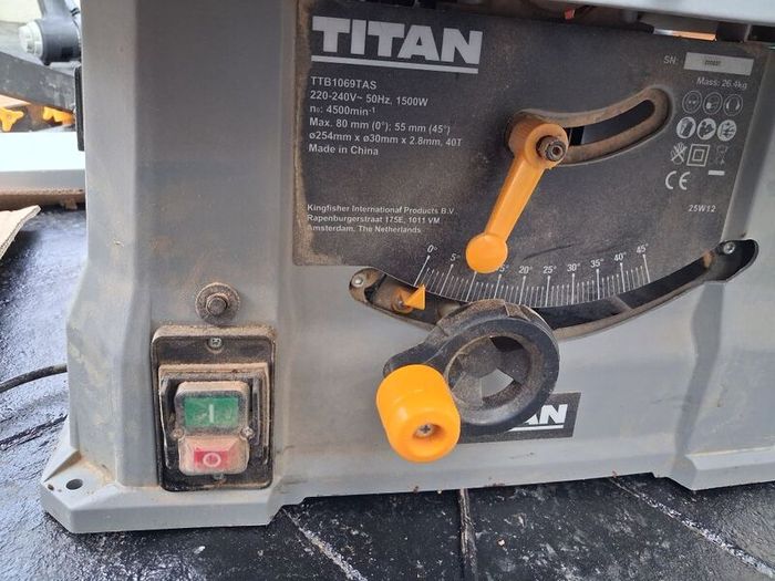 Titan TTB1069TAS 1500W electric table saw