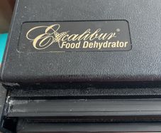Excalibur 9 tray food dehydrator with timer and 9 paraflex sheets