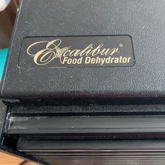 Excalibur 9 tray food dehydrator with timer and 9 paraflex sheets