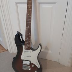Yamaha PAC112V Pacifica Electric Guitar