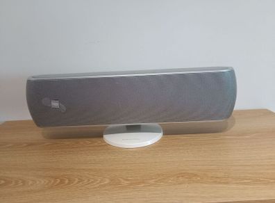 B&W speaker