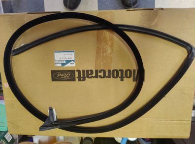 Genuine Ford NOS Door Seal Weatherstrip Sierra Scorpio 1664884 D87BB-F25314-BB NEW
