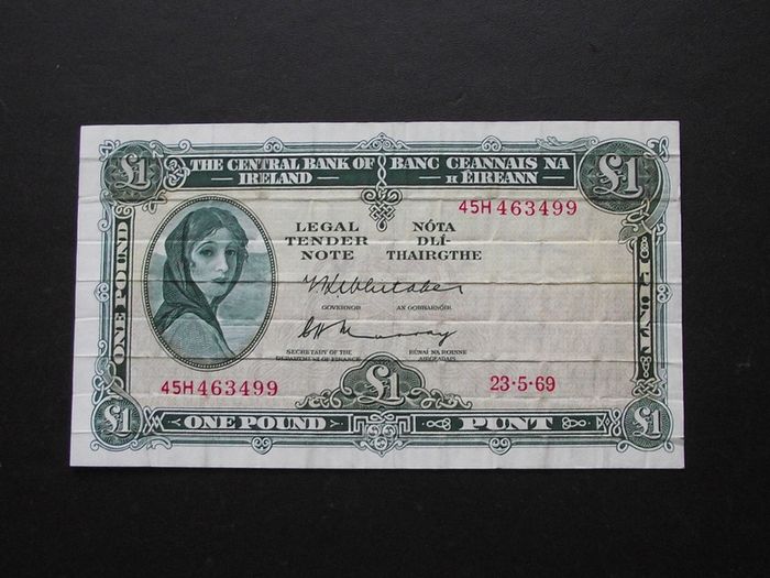 1969 Lady Lavery One Pound