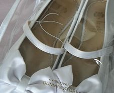 Girls Communion Shoes. size 1. unworn in packaging. Paul Costello