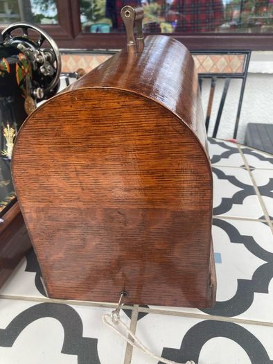 Antique singer 66K sewing machine