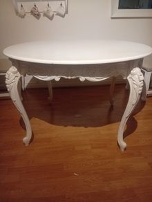Dining table Round
