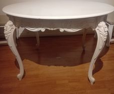 Dining table Round