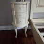 Bedroom furniture Image 3