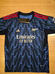 arsenal away jersey