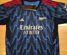 arsenal away jersey