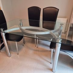 Dining Table & 4 Chairs