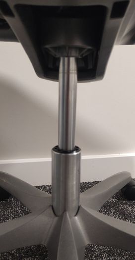 Premium ergonomic Swiss computer chair Giroflex 64-7078