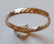 Gold Ring Rope twist design