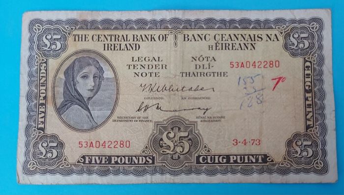 Irish 1970's 4 X Lavery Five pound banknote in Fine condition