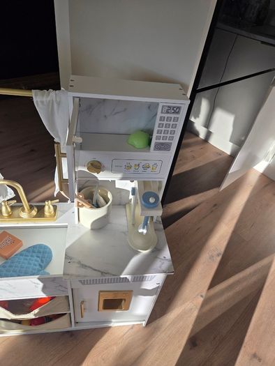 Toy Kitchen