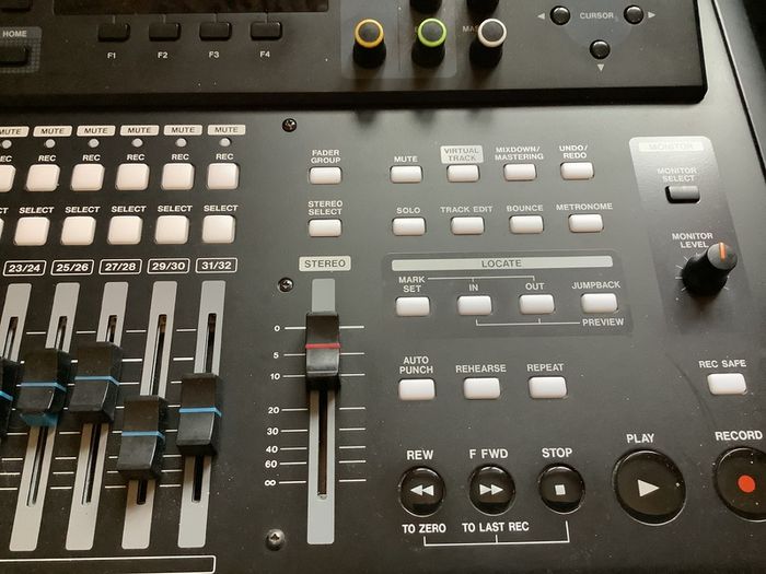 TASCAM DP-32-SD   32 track digital recorder
