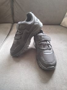 Boys Shoes/Boys Black Shoes .. Size 2 UK .. Price Drop