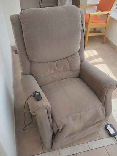 Electric Reclining  Armchair