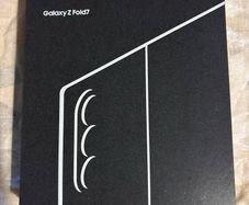 Samsung Galaxy Z fold7 12bg/256GB Jet black free sim