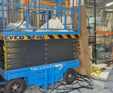 Electric Scissors platform lift