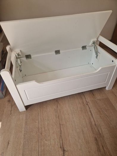Storage unit