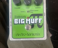 Electro-Harmonix Bass Big Muff Pi Pedal