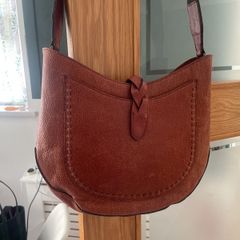 Leather shoulder bag