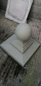 extra large pillar  caps /cappings   22in /22 in base very heavy one needs putting back together will need two persons to lift