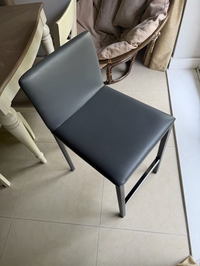 3 Grey Bar Stools - 25 EUR each