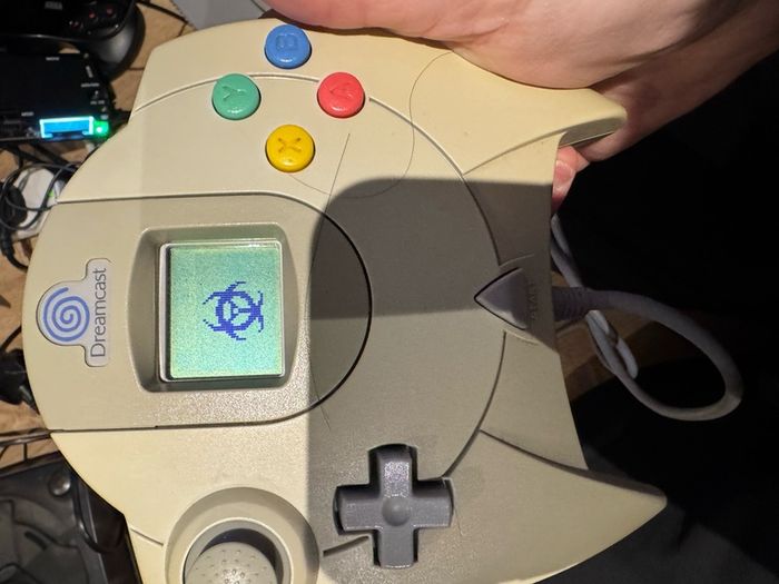 Sega Dreamcast White modded with GDEmu, 1 controller and VMU