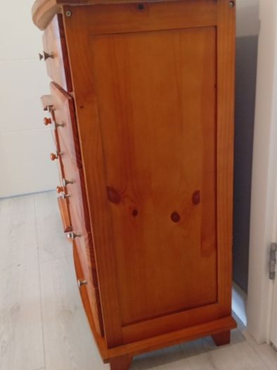 chest of drawers and locker