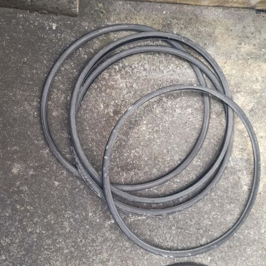 Tyres and tubes