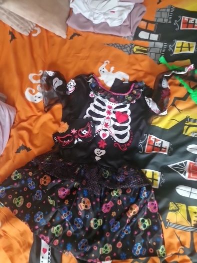 costumes