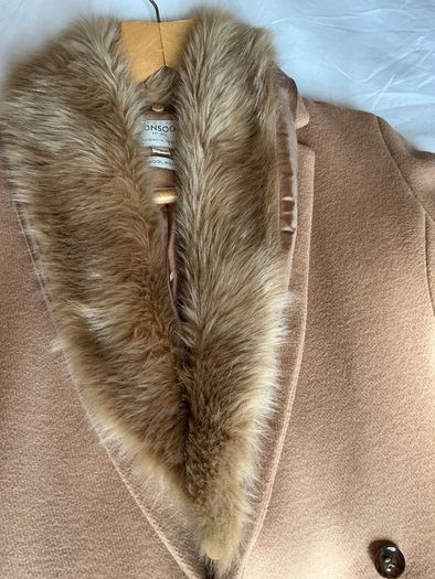 Stunning Monsoon London camel tan wool coat with faux fur collar Size 12