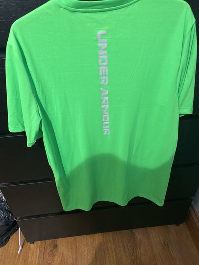 Under Armour Top