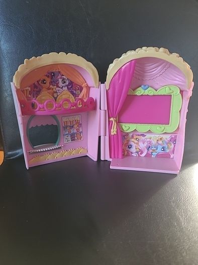 My Little Pony Popcorn Movie Theatre
