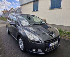 2011 Peugeot 5008