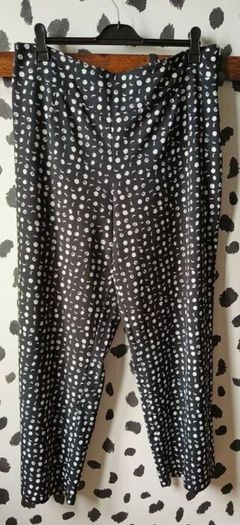 Lovely summer pants. Size 18.