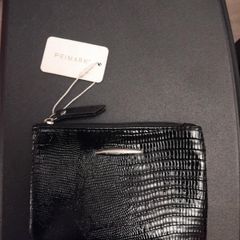 black purse new tags