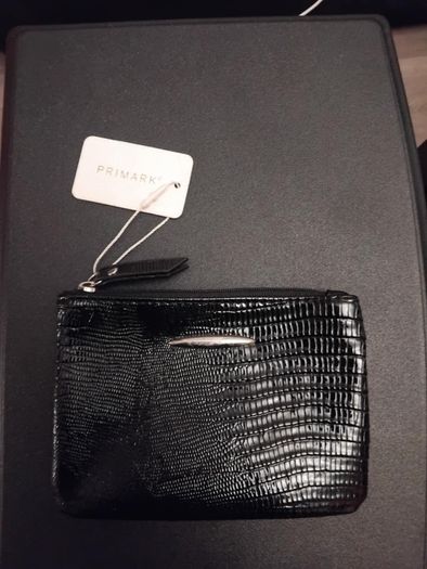 black purse new tags