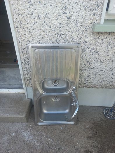 Kitchen sink