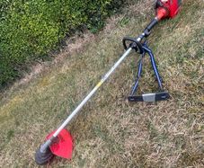 hedge strimmer