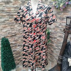 Vintage 70s Retro Shirt dress with dagger collar UK 12 Postage Included