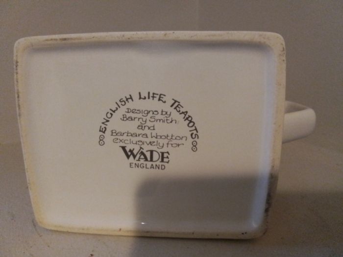 Wade novelty Teapot
