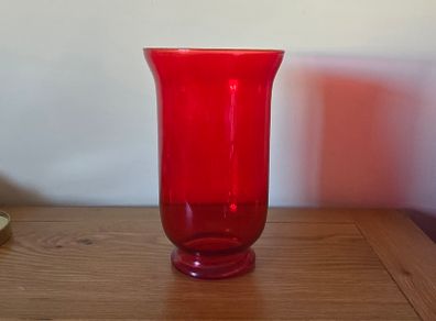 Red vase